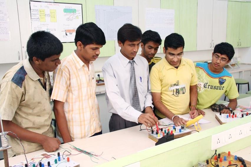 Indira College of Commerce & Science Tathawade Lab photo 5